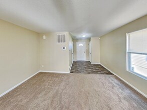 10455 Candy Apple Ln in Indianapolis, IN - Foto de edificio - Building Photo