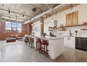 718 N Washington Ave in Minneapolis, MN - Building Photo - Building Photo