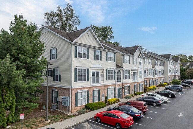 Warren Heights Condos in Phillipsburg, NJ - Building Photo - Building Photo
