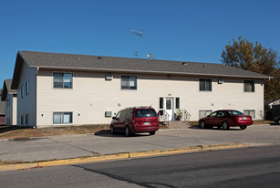 590 Fairlawn Ave W Apartments