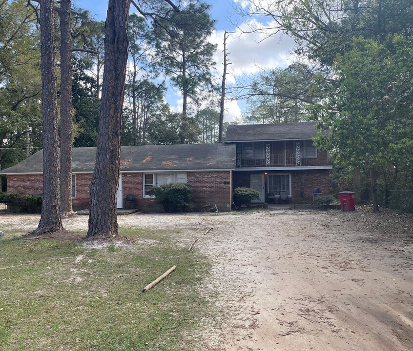 6 Marie St in Hazlehurst, GA - Building Photo