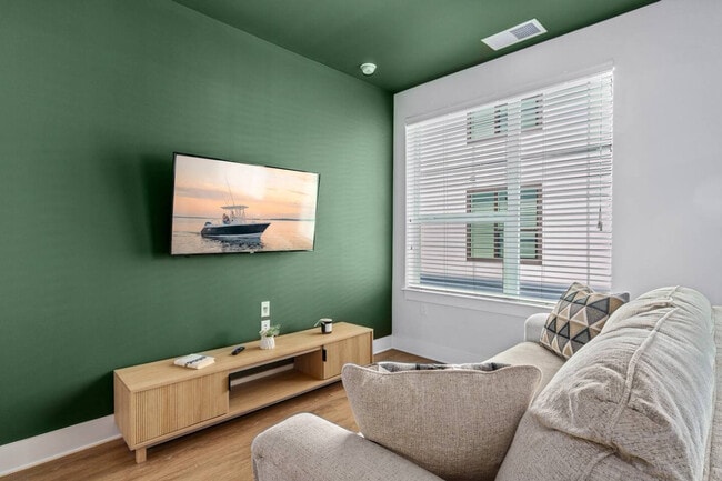 property at 2609 W Nassau St