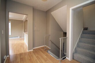 710 NW 21st Ave in Portland, OR - Foto de edificio - Building Photo