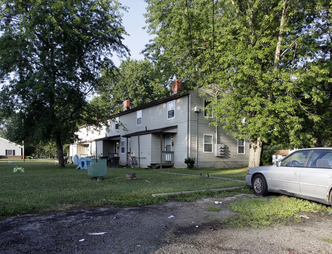 9485 Community Rd in Windham, OH - Building Photo - Building Photo