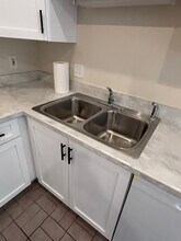 3039 Queen Palm Dr in Edgewater, FL - Building Photo - Building Photo
