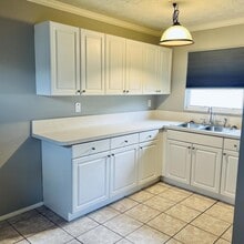 530 SW Prima Vista Blvd, Unit B in Port St. Lucie, FL - Foto de edificio - Building Photo