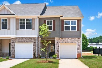 2813 Lillian Ln in Douglasville, GA - Building Photo - Building Photo