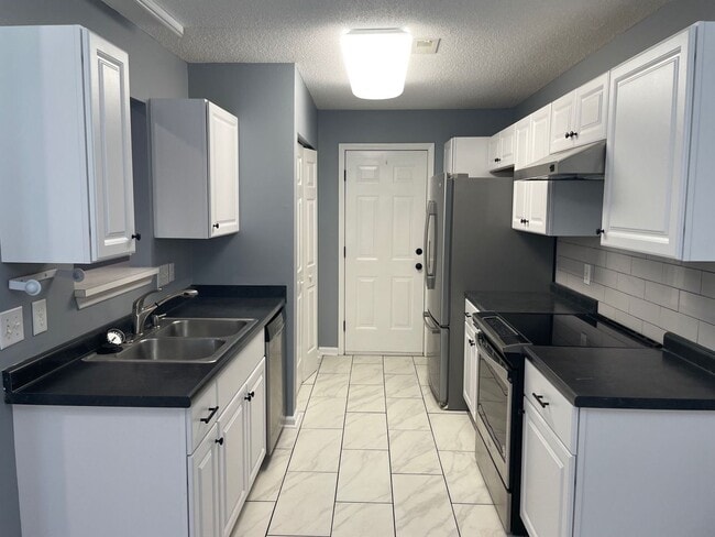 15008 Copper Ridge Trail in Charlotte, NC - Building Photo - Building Photo