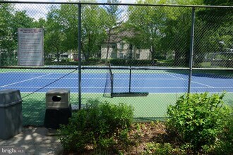 202 Salem Ct in Princeton, NJ - Building Photo - Building Photo