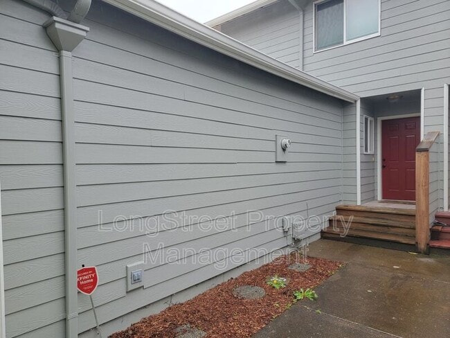 3121 NE Flintlock Pl in Corvallis, OR - Building Photo - Building Photo