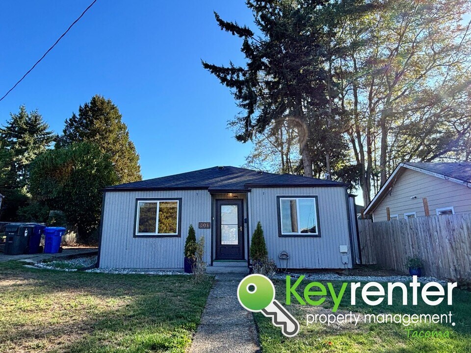 1031 S Rochester St in Tacoma, WA - Building Photo