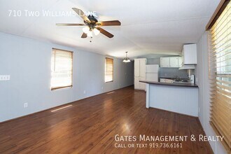 710 Two Williams Ln in Durham, NC - Building Photo - Building Photo