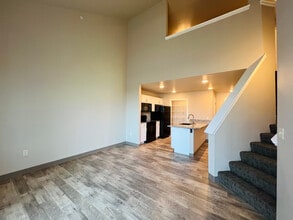 Evora in Hobart, WI - Foto de edificio - Building Photo