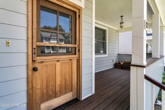 17 Brown Pl in Red Bank, NJ - Foto de edificio - Building Photo