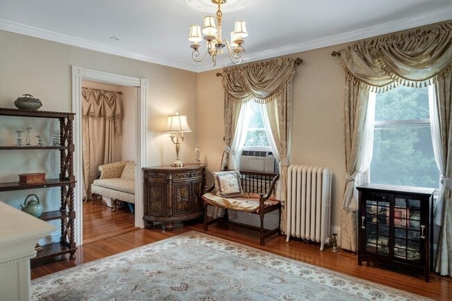 116 Central St, Unit B