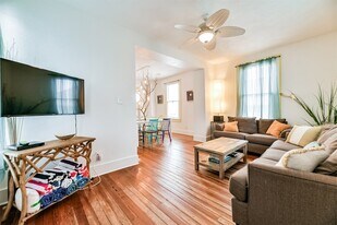 1309 Ursuline St in Galveston, TX - Building Photo