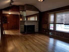 1217 N College Ave in Bloomington, IN - Building Photo