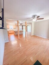 105 N 1st St in Ltl Rvr Acad, TX - Building Photo - Building Photo