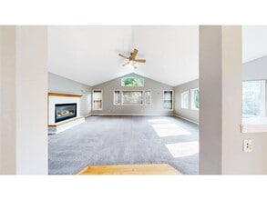 520 Hanlon Ave in Wayzata, MN - Building Photo - Building Photo