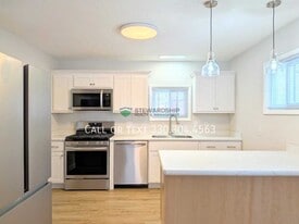 2881 Archwood Pl in Cuyahoga Falls, OH - Building Photo