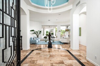 5901 E Mountain View Rd in Paradise Valley, AZ - Building Photo - Building Photo