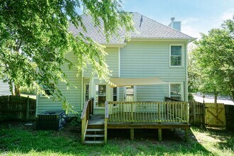 7401 Pennsylvania Ct in Raleigh, NC - Building Photo - Building Photo