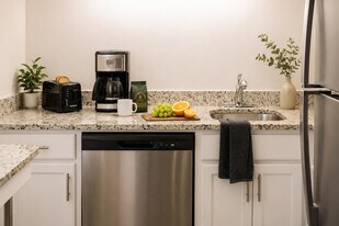 1111 30th St NW, Unit SI ID1562818P in Washington, DC - Building Photo