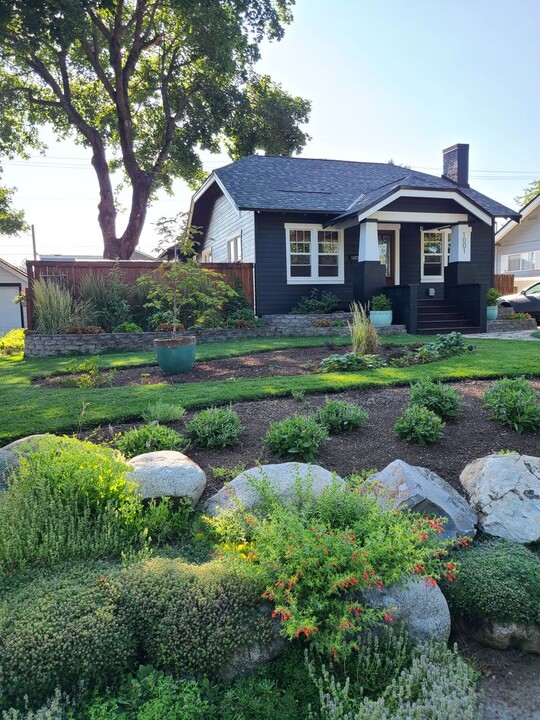 1001 N 5th St in Coeur d'Alene, ID - Building Photo
