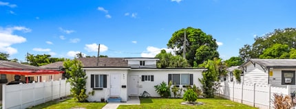 401 NW 16th Ave in Fort Lauderdale, FL - Foto de edificio - Building Photo