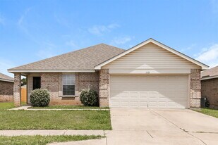 1453 Castle Ridge Rd in Fort Worth, TX - Building Photo