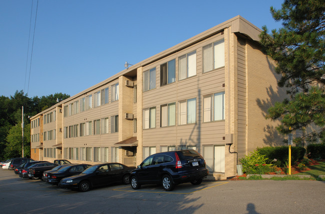 Norwood Apartments in East Lansing, MI - Foto de edificio - Building Photo