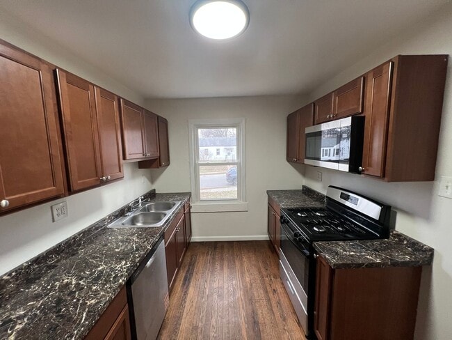 10225 St Katherine Ln in St. Ann, MO - Building Photo - Building Photo