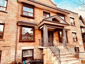 20-20 Triller Ave in Toronto, ON - Building Photo - Building Photo