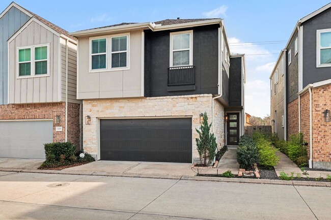 property at 10011 Brickhouse Dr