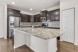 4277 Liberty St in Aurora, IL - Building Photo - Building Photo