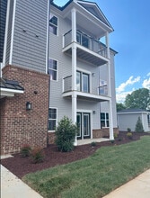 Emerson Point in Elon, NC - Building Photo - Building Photo