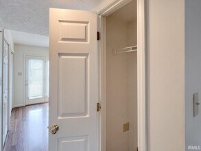 777 E Sherwood Hills Dr in Bloomington, IN - Building Photo - Building Photo