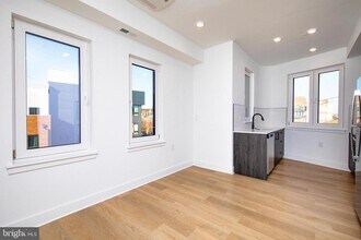633 N 5th St in Philadelphia, PA - Building Photo - Building Photo