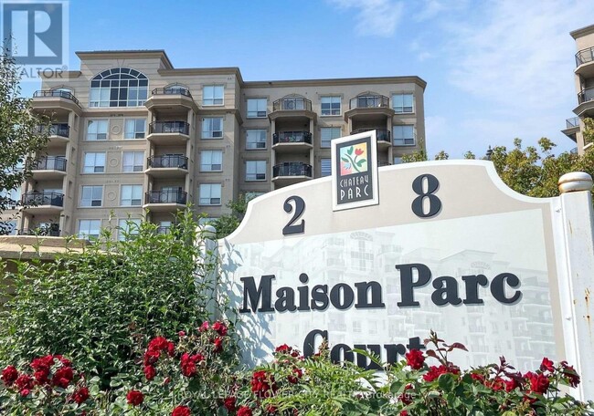 property at 8 Maison Parc Ct