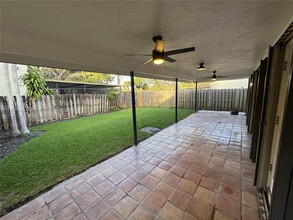 15067 SW 96th Ter in Miami, FL - Building Photo - Building Photo