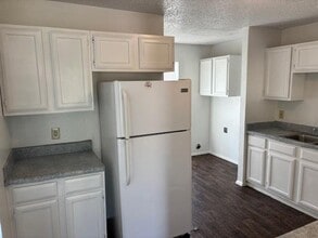 347 Ware Dr in Grand Prairie, TX - Building Photo - Building Photo