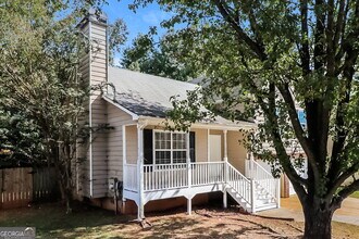 60 Ann Cir in Cartersville, GA - Foto de edificio - Building Photo