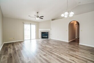 2016 Big Tree Dr in Columbus, OH - Building Photo - Building Photo