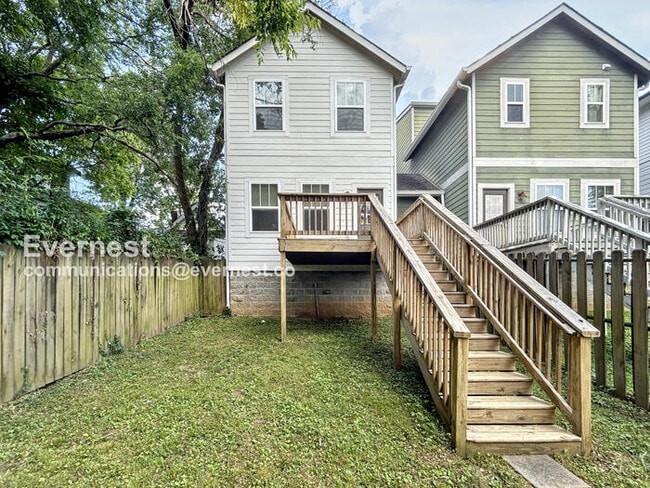 1806B 7th Ave N in Nashville, TN - Building Photo - Building Photo