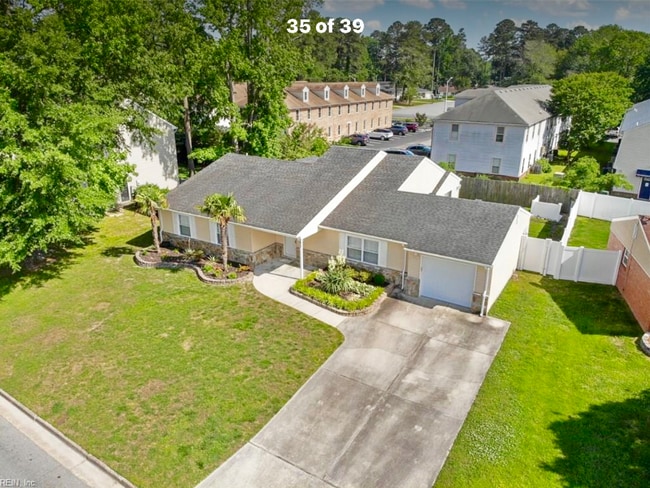 property at 3613 Algonquin Ct