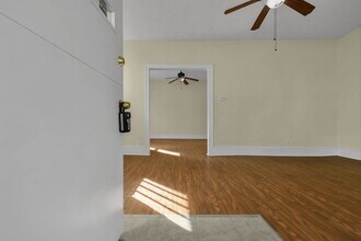 103 W Walnut St in Westerville, OH - Building Photo - Building Photo