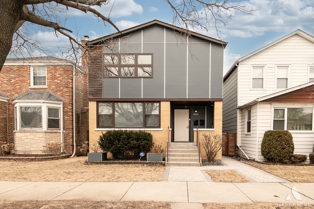 6144 W School St in Chicago, IL - Building Photo