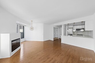 150 W 56th St in New York, NY - Building Photo - Building Photo