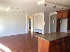 2240 Juanita Ln in Sacramento, CA - Building Photo - Building Photo