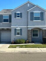 2460 Ben Ali Way in Sacramento, CA - Building Photo